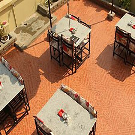 Hotel Half Moon Pokhara Zewnętrze zdjęcie