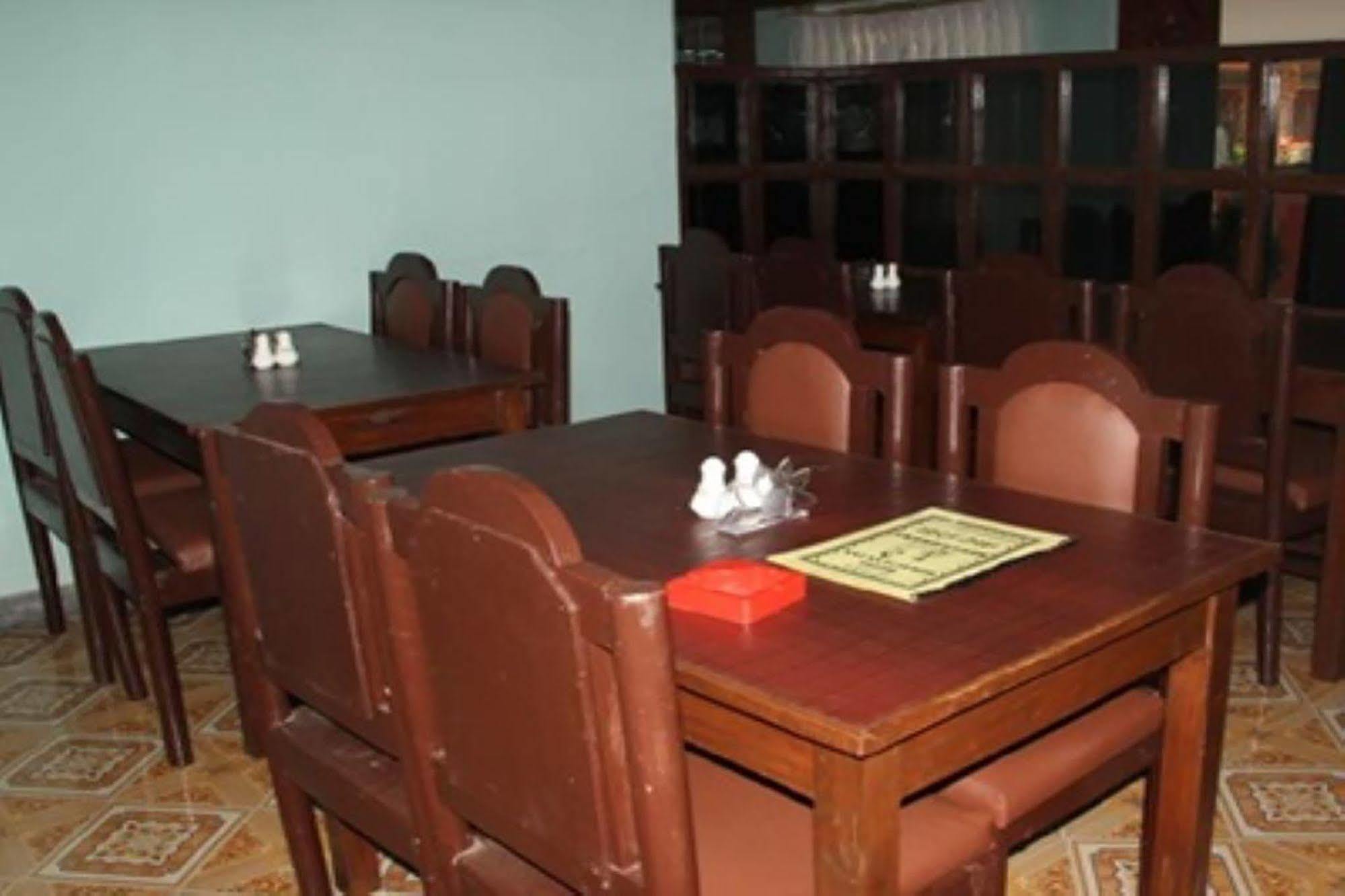 Hotel Half Moon Pokhara Zewnętrze zdjęcie